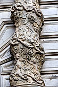 Tivoli - Villa d'Este, dettagli della fontana della civetta.